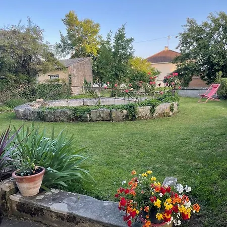 Maison De Charme * Roches-Premarie-Andille