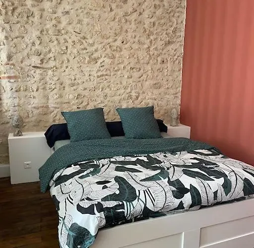 Maison De Charme Roches-Premarie-Andille